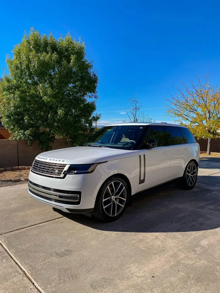 Range Rover detailed by Sandia Suds
